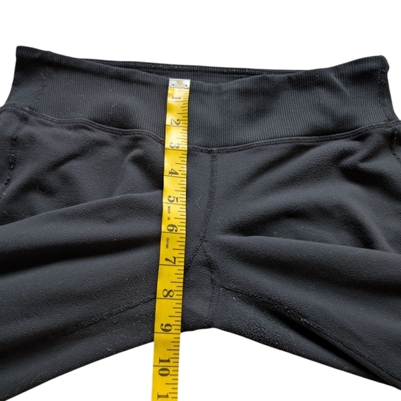 Lululemon Clam Digger II Black Luon Mid Rise Ribbed Waist 6/2013 Women's size 6 - Picture 13 of 14